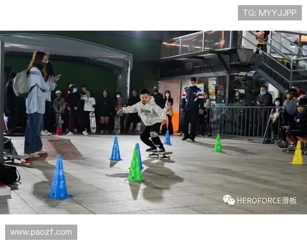 成都滑板队团队协作引发热议背后的争议与思考