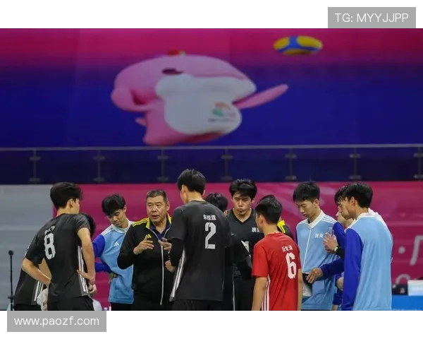 赛后分析：北京排球队与重庆排球队的默契配合与战术执行探讨