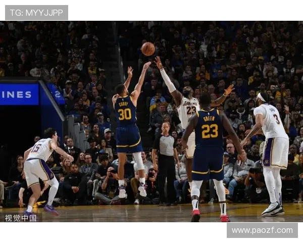 2015年NBA勇士与魔术精彩对决回顾及赛后分析