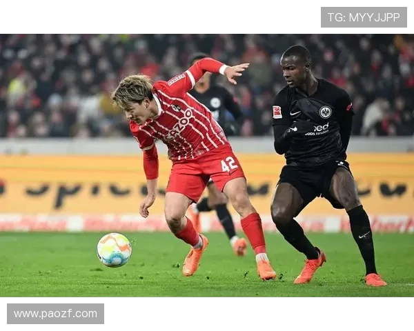 弗赖堡与拜仁慕尼黑激战正酣比分揭晓精彩瞬间回顾 弗赖堡与拜仁慕尼黑激战正酣比分揭晓精彩瞬间回顾