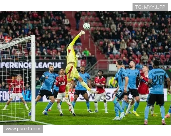 海牙主场迎战海伦芬争夺荷甲联赛宝贵积分之战