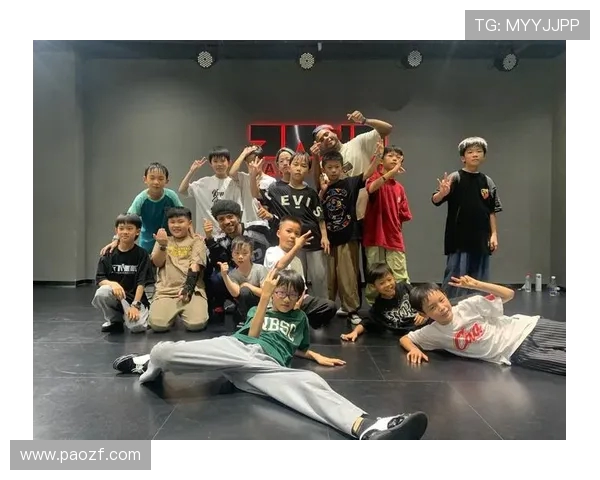 重庆街舞队引发的意识形态争议与街舞文化的碰撞与反思