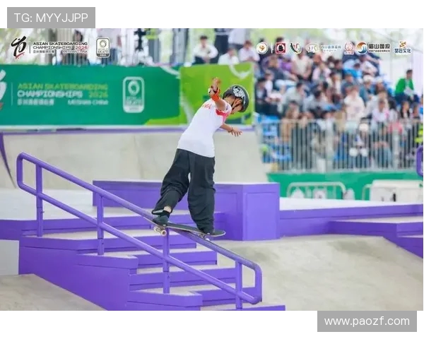 广州滑板队在世界攀岩锦标赛中以79分领先其他队伍表现出色